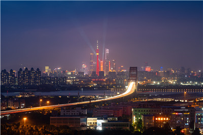 广州夜无忧：一个令人流连忘返的夜生活场所